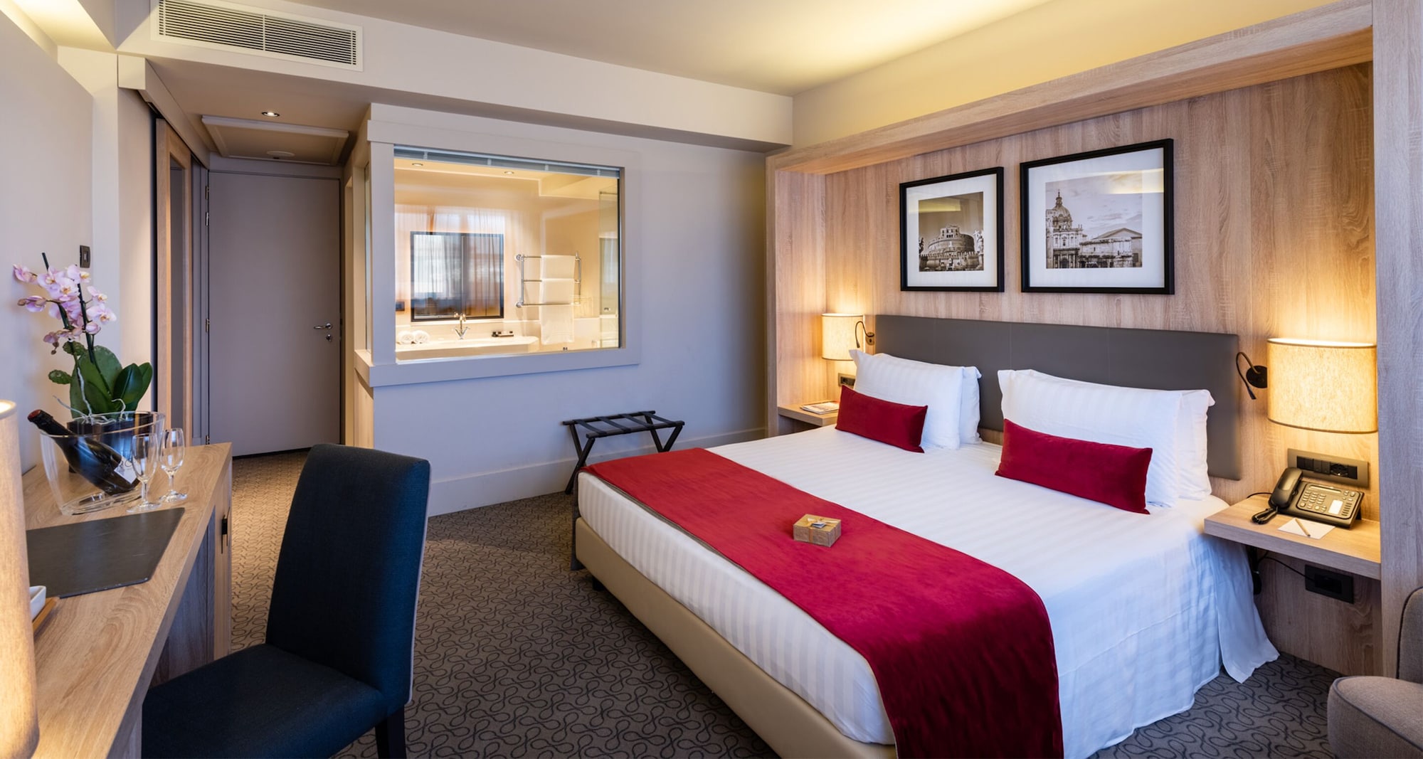 1 BEDROOM, DELUXE, DOUBLE BED