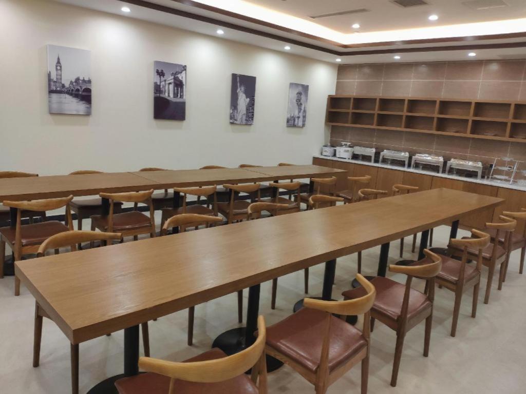 James Joyce Coffetel (Beijing Yizhuang Majuqiao Jingdong Headquarters Jinghai Road Subway Station) 32/49