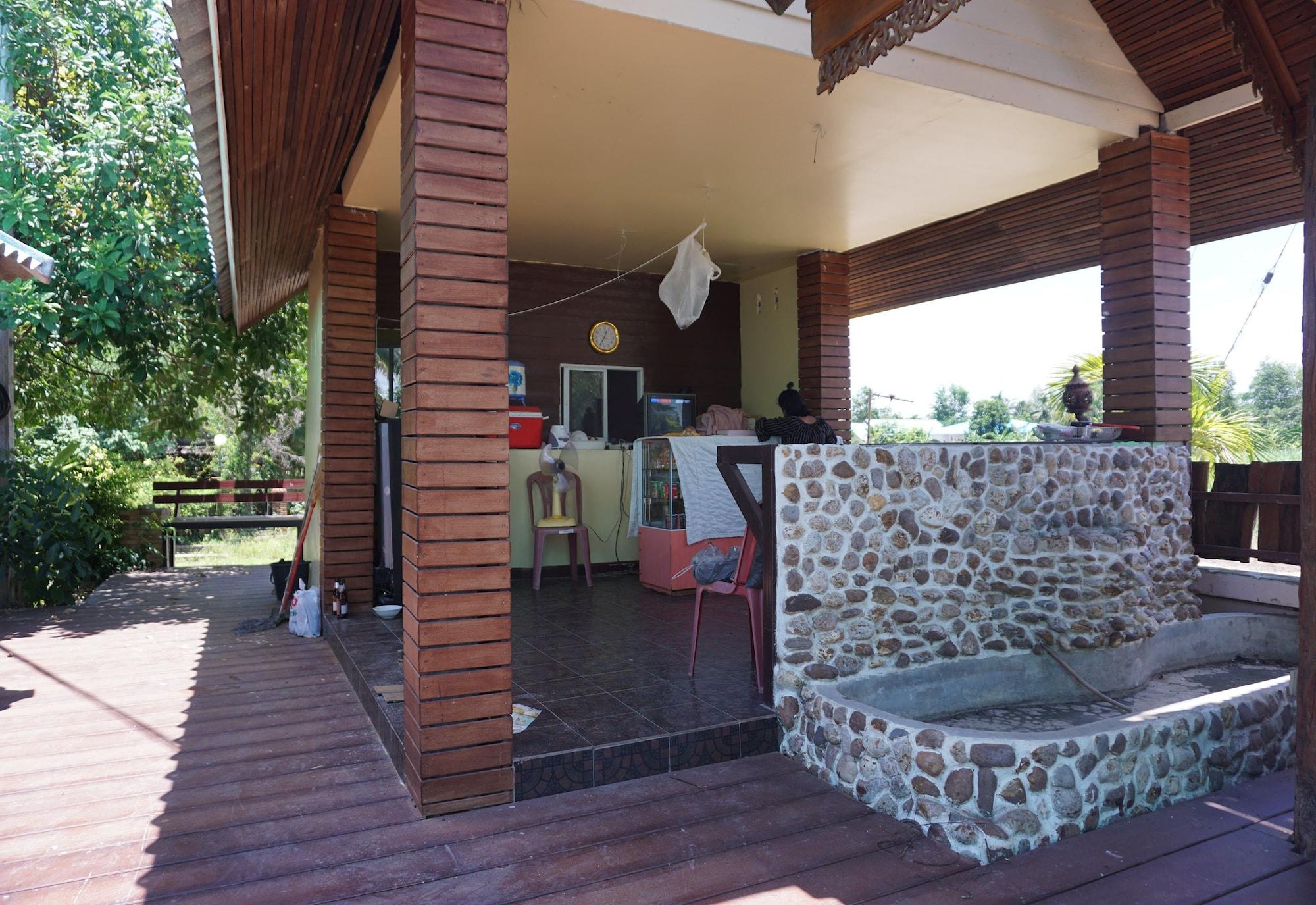 Baan Kieng Dao Resort 10/15