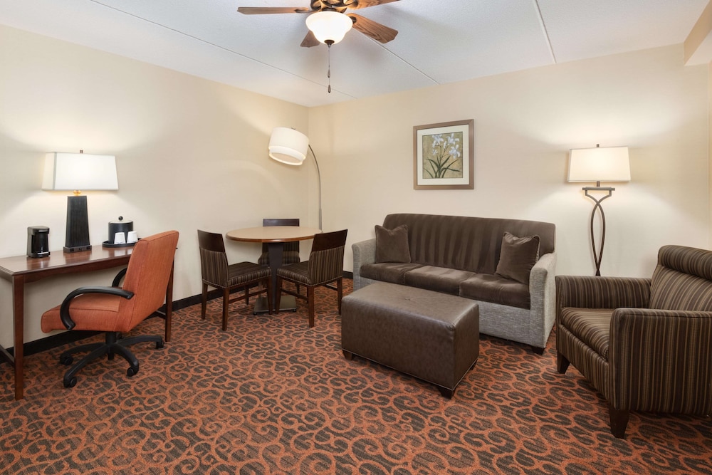 Hampton Inn Cleveland Downtown 26/44