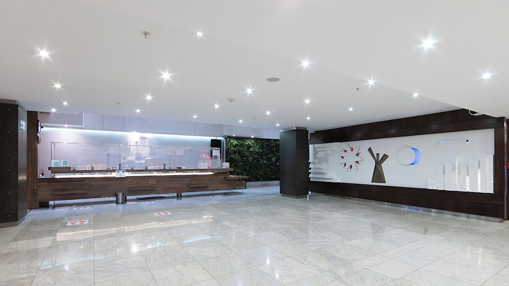 Holiday Inn Mexico Zona Centro by IHG 7/50