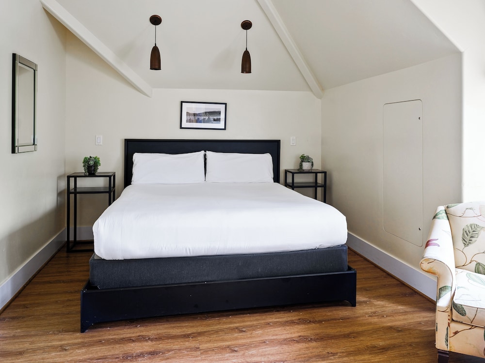 Victorian, Spa, King Bed