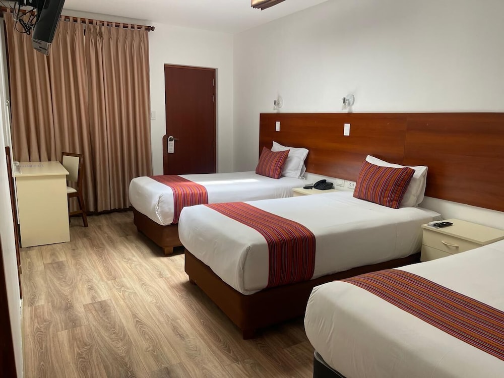 Hotel San Pedro Plaza 42/65