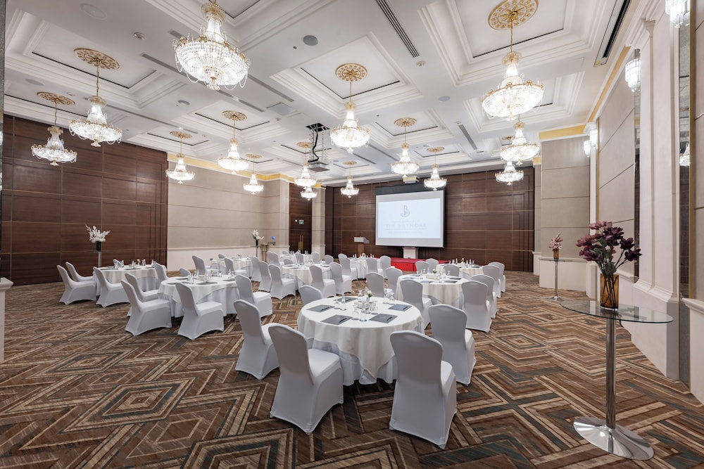 فندق المدينة أوبروى(The Biltmore Al Madinah) 65/73