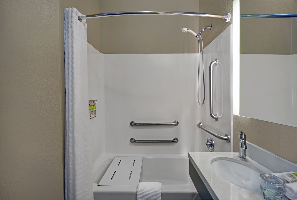 Candlewood Suites Sumter 21/50