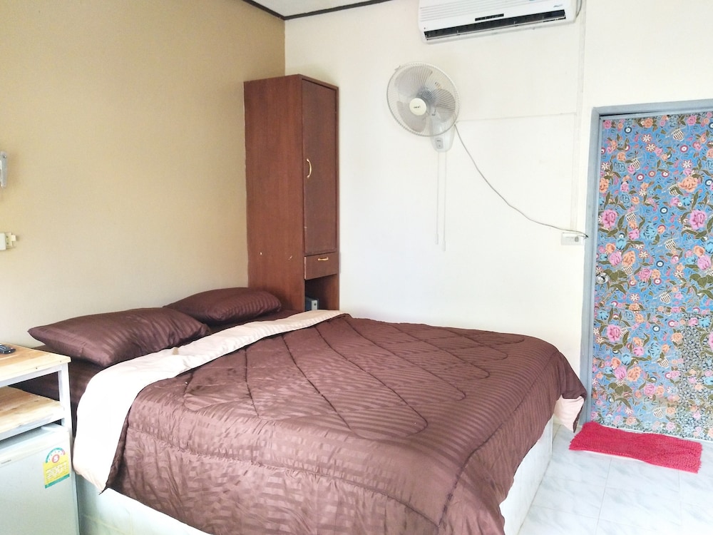 Casamarina Guest House 10/19