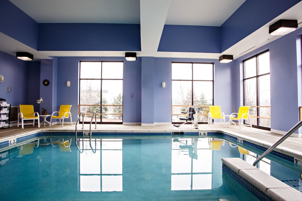 Holiday Inn Express & Suites Harrisburg W - Mechanicsburg 9/65