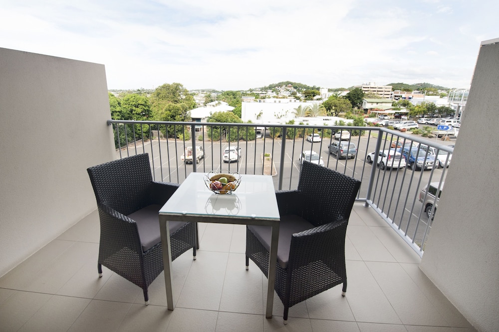 GLADSTONE CITY CENTRAL APARTMENT HOTEL 37/46