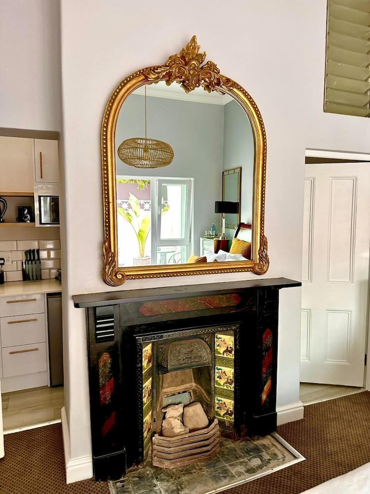 The Villa Rosa Bed and Breakfast 4/43