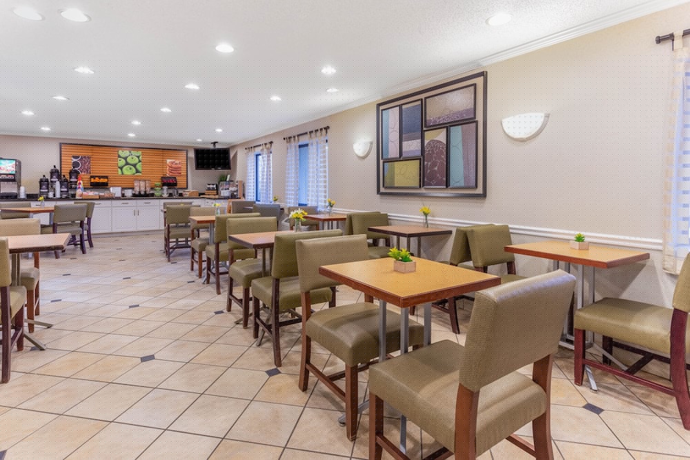 La Quinta Inn & Suites By Wyndham Chicago Gurnee 40/51