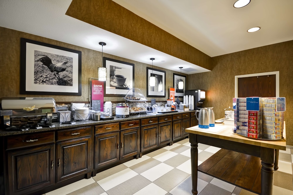 Hampton Inn Bozeman Mt 33/42