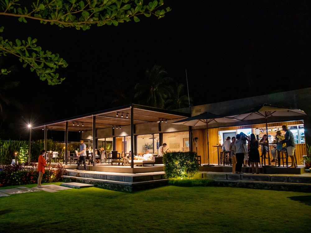 Meridian Adventure Marina Club and Resort 1/50