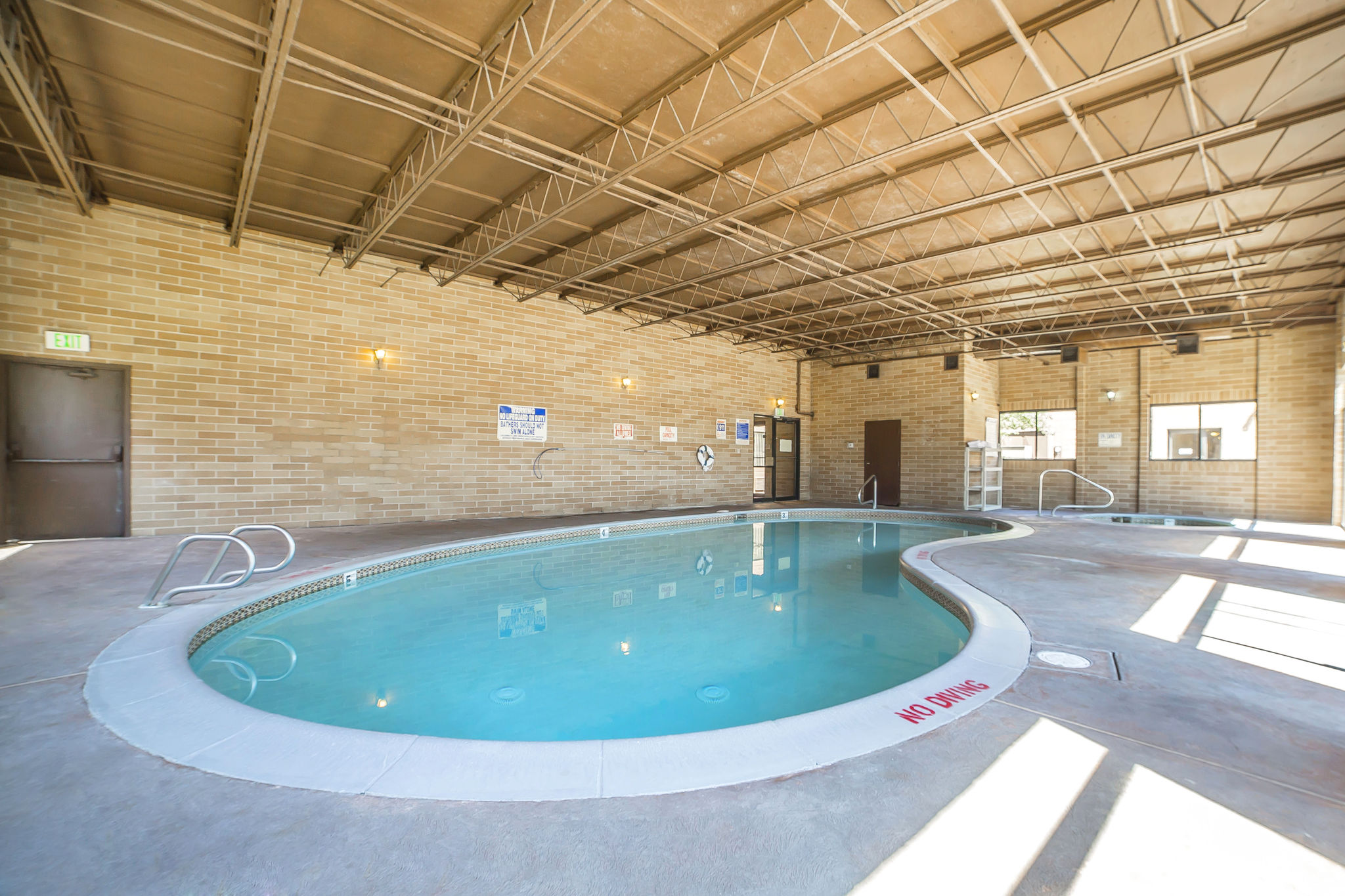 swimming pool spa
