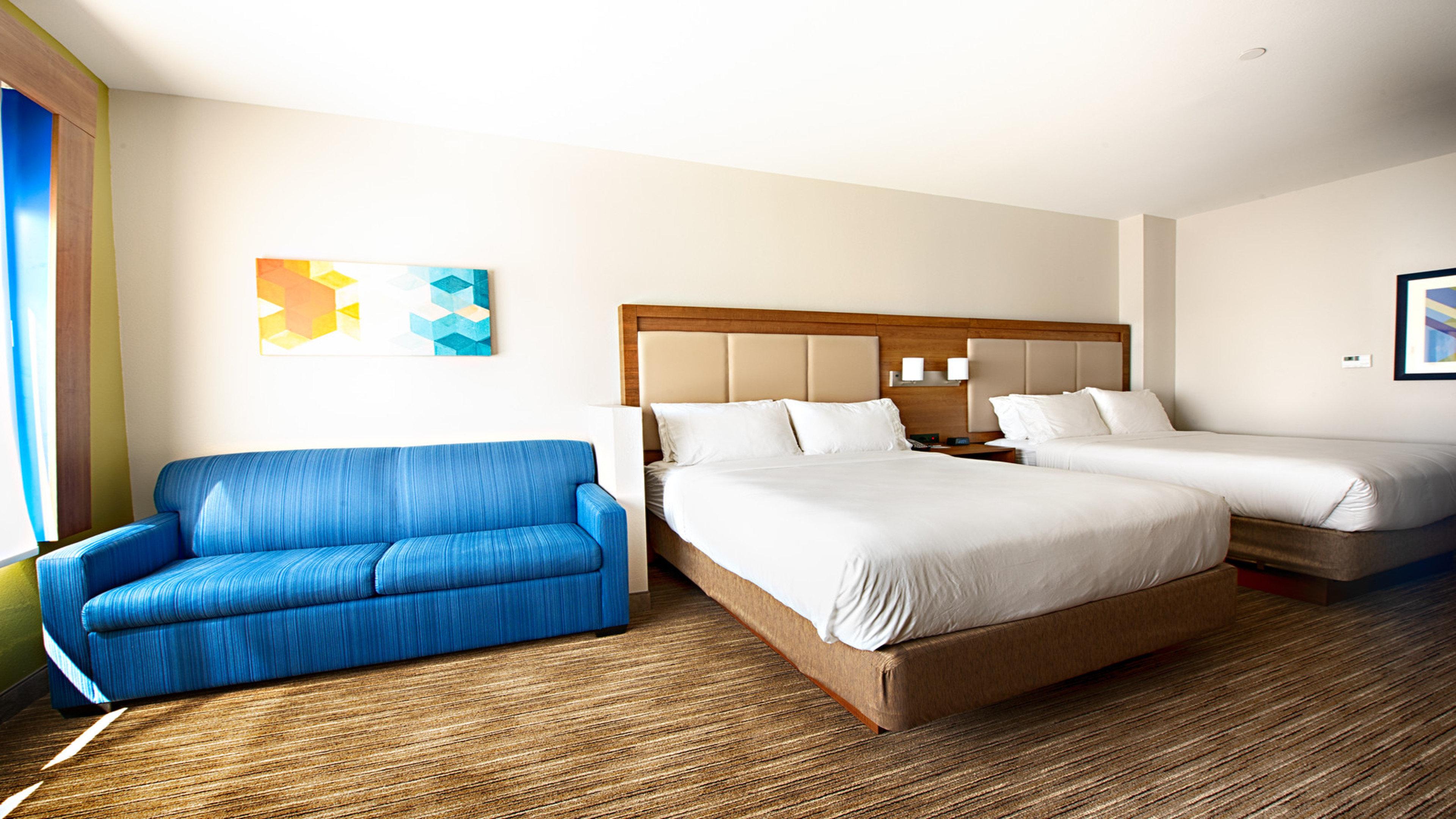 Suite, 2 Queen Beds, Accessible