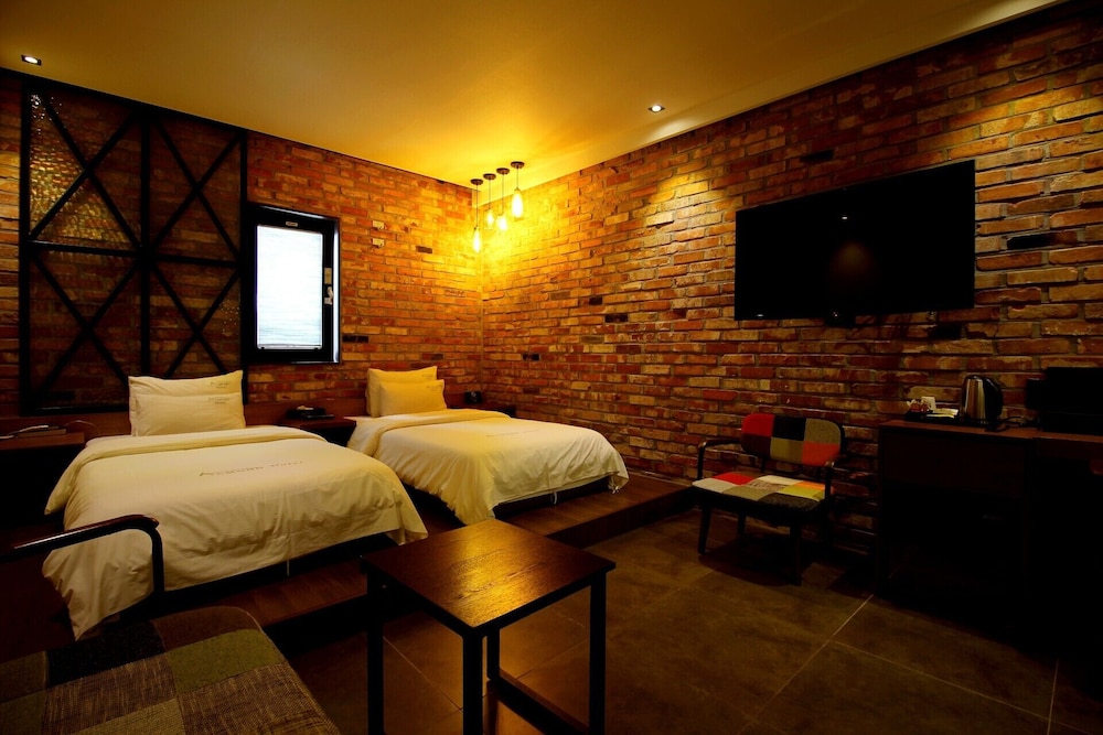 Masan Almond Hotel 21/43