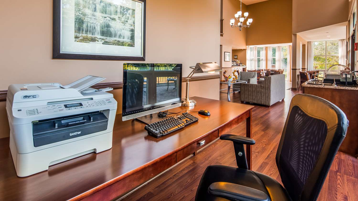 Best Western Plus the Inn And Suites At the Falls 7/10