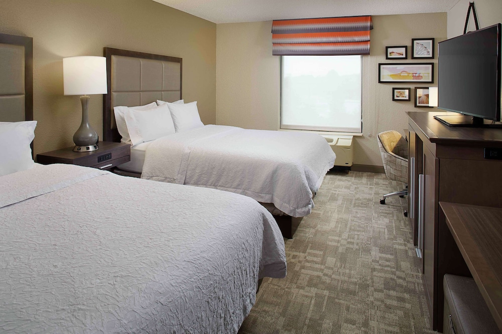 Hampton Inn Garden City Long Island, NY 15/32