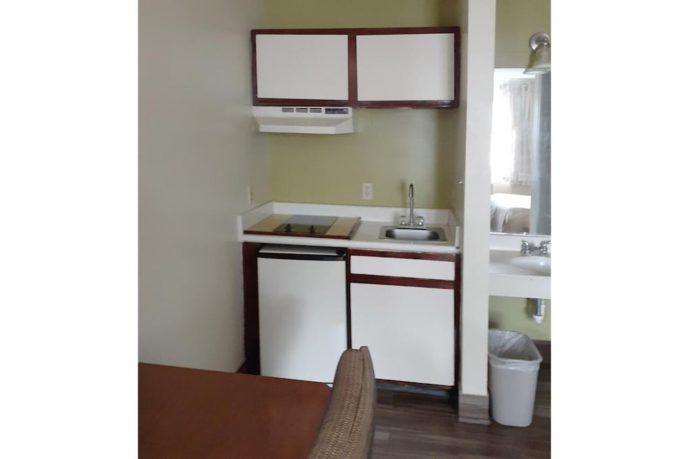 Savannah Garden Hotel 30/41