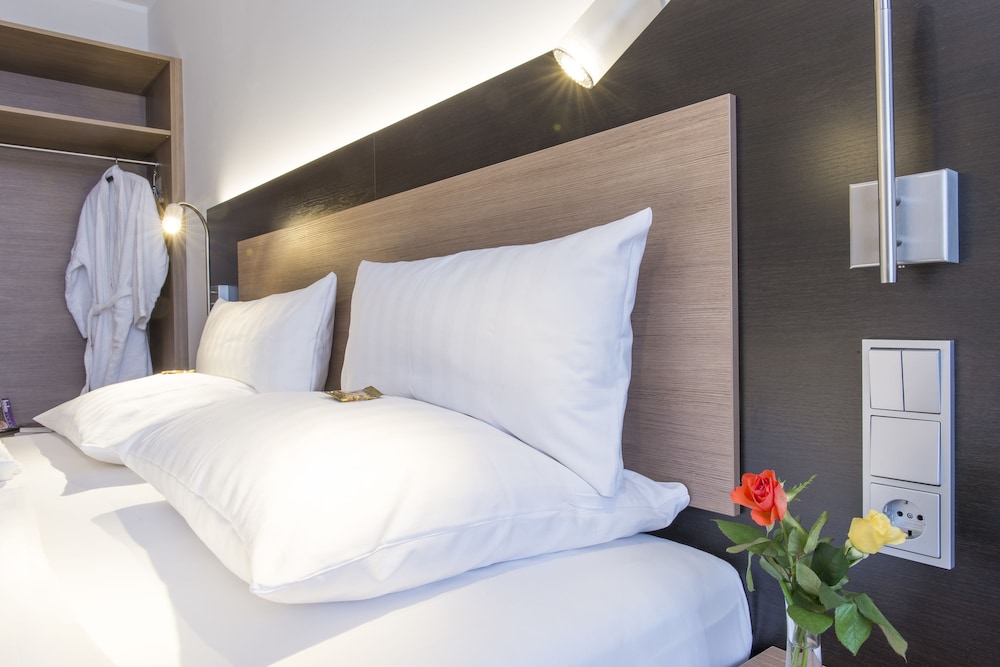 Astor And Aparthotel 24/65