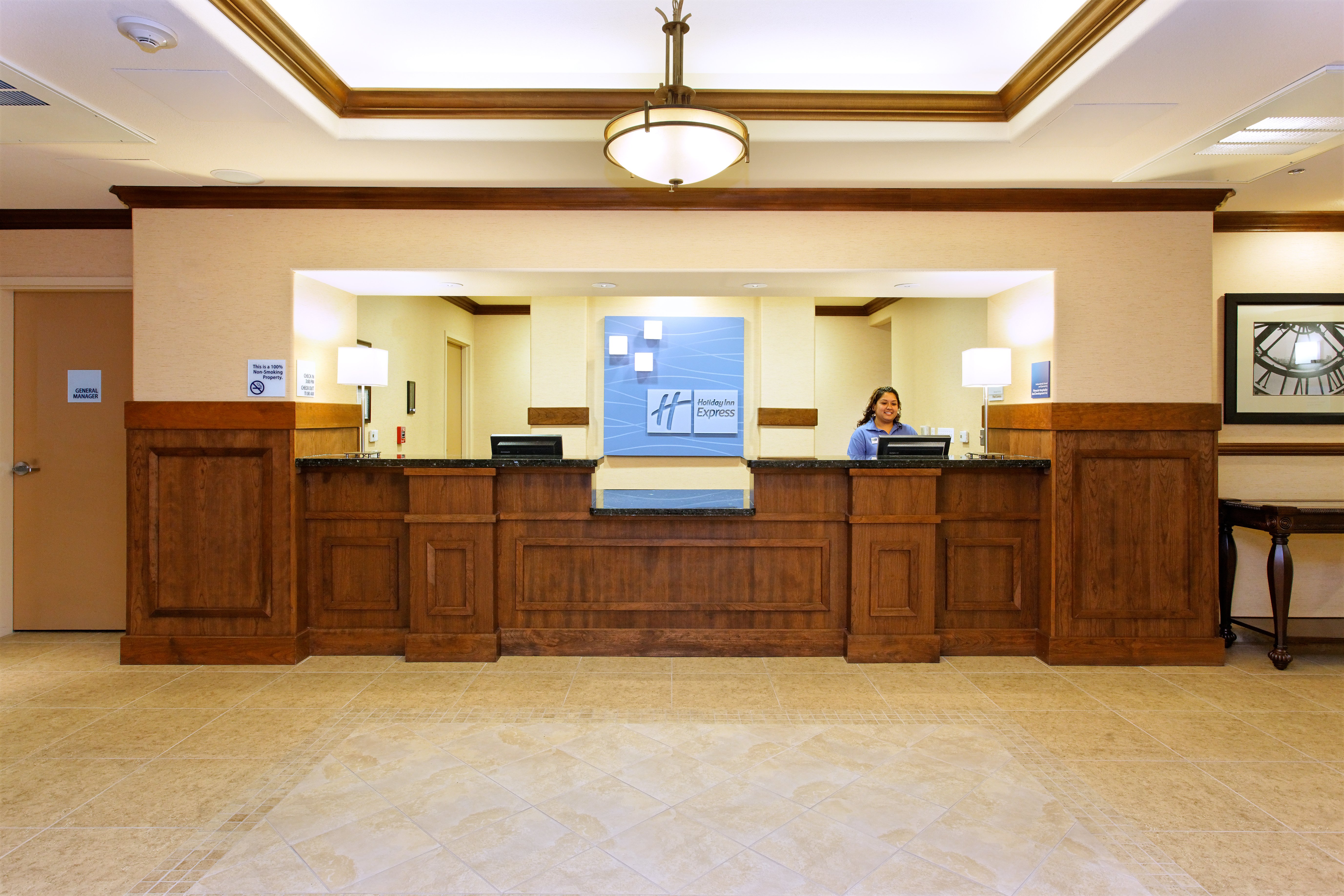 Holiday Inn Express Hotel and Suites Fresno Northwest-Herndon 5/42