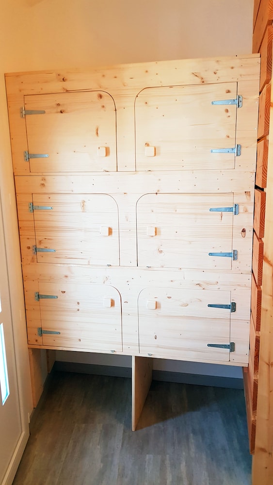 La Maison Bisca - Hostel 3/50