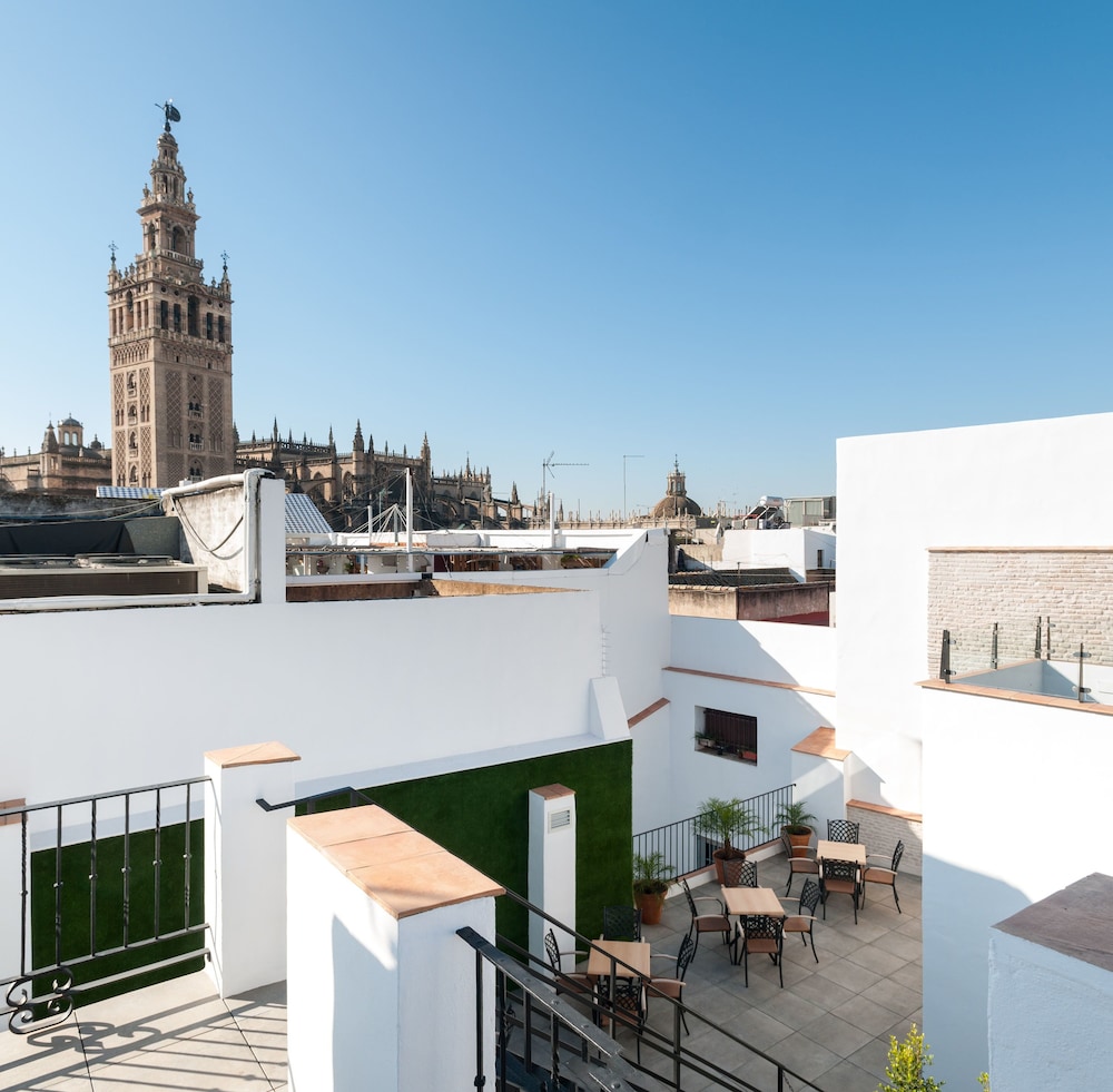 SUITES MURILLO SEGOVIAS