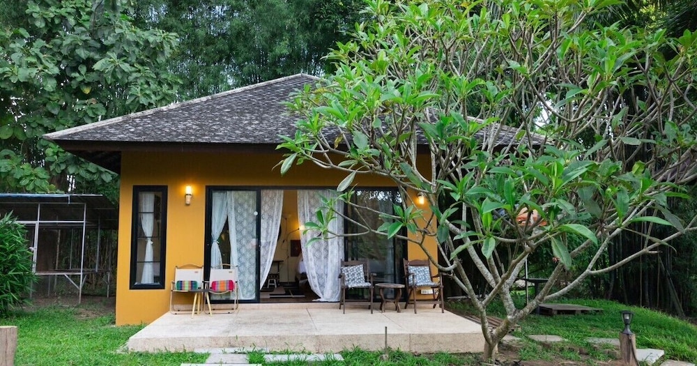 Palette Luxe Elephant Camp Maerim 39/46