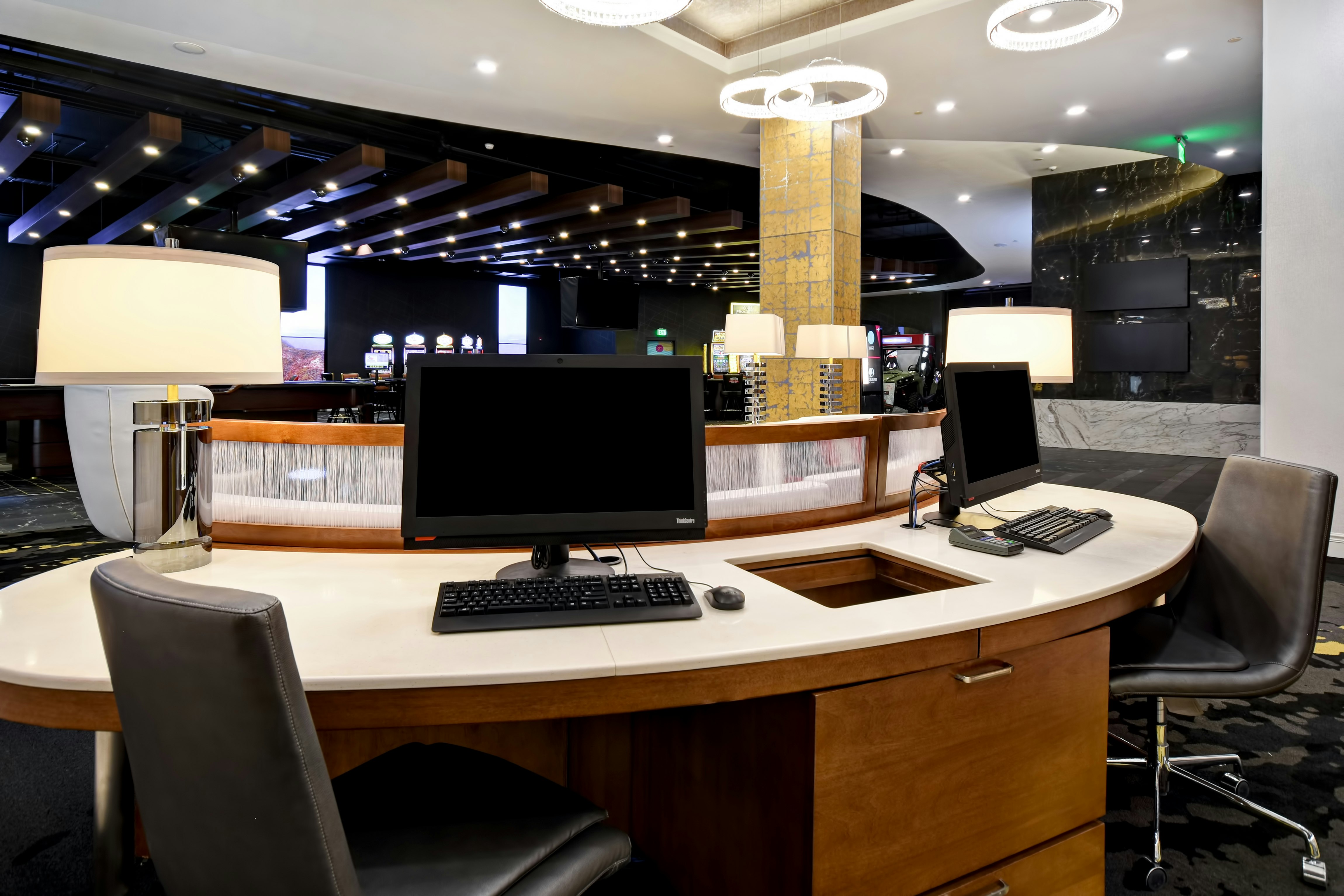 Doubletree By Hilton Deadwood At Cadillac Jack S 44/52