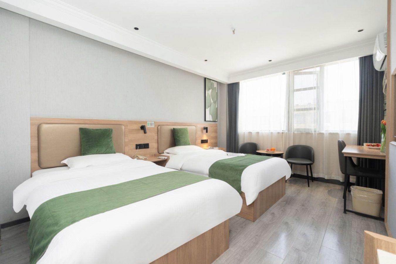 BUSINESS, TWIN BEDS