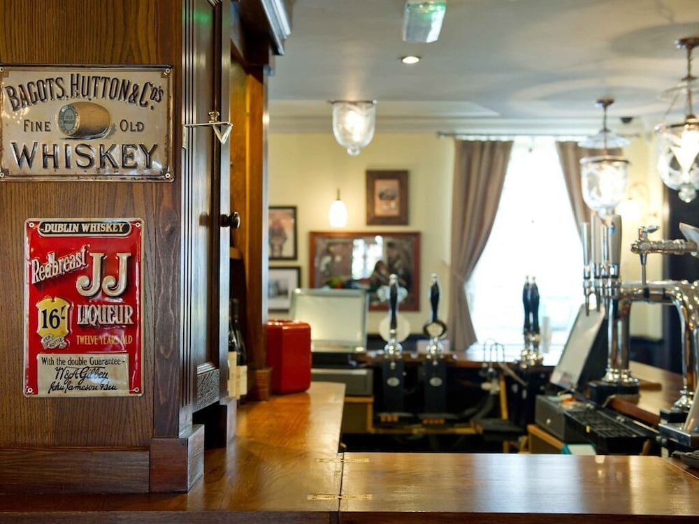 The Rose and Crown 31/49