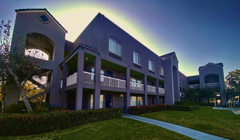 SureStay Hotel by Best Western Ontario Airport 7/31