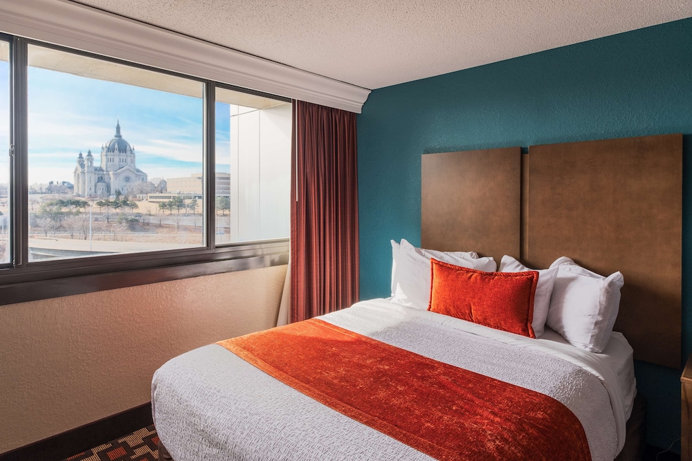 Radisson Hotel St. Paul Downtown 7/36