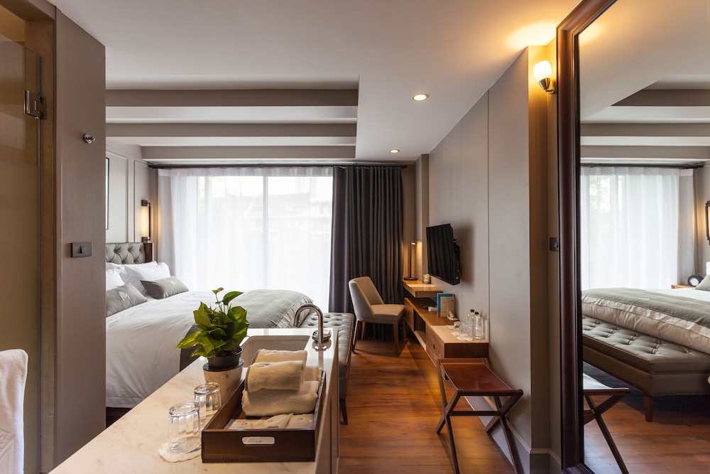Marine Beach Hotel Pattaya 17/40