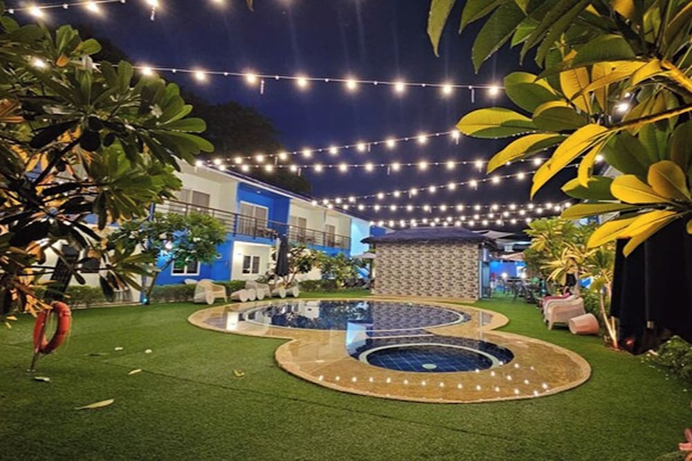 Casa Blu Hotel & Resort by ZUZU 55/61