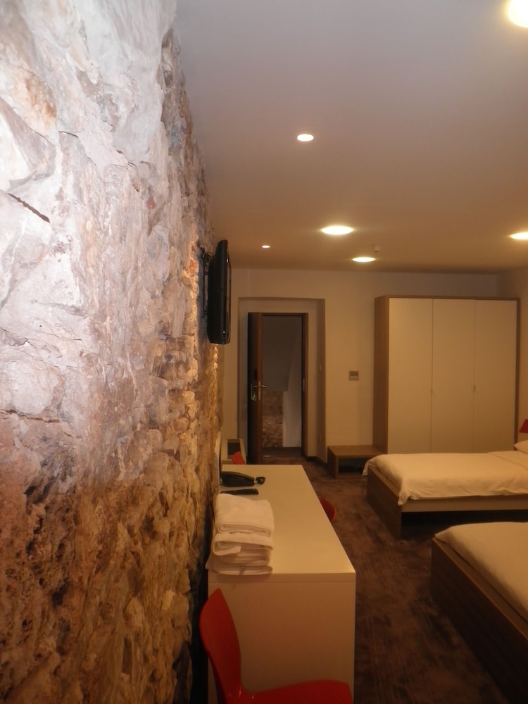 Slavija Culture Heritage Hotel 61/80
