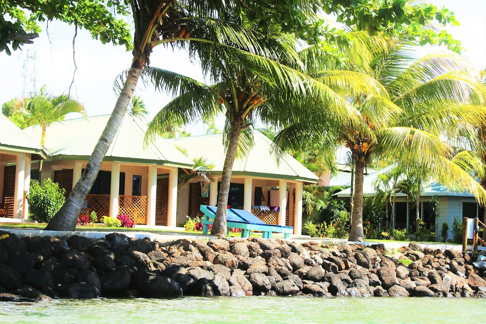 Le Uaina Beach Resort 7/50