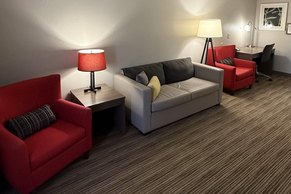 Country Inn Suites By Radisson Mason City Ia 30/50