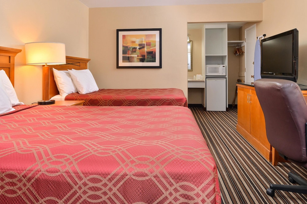 Econo Lodge Kennewick Tri-Cities 13/27