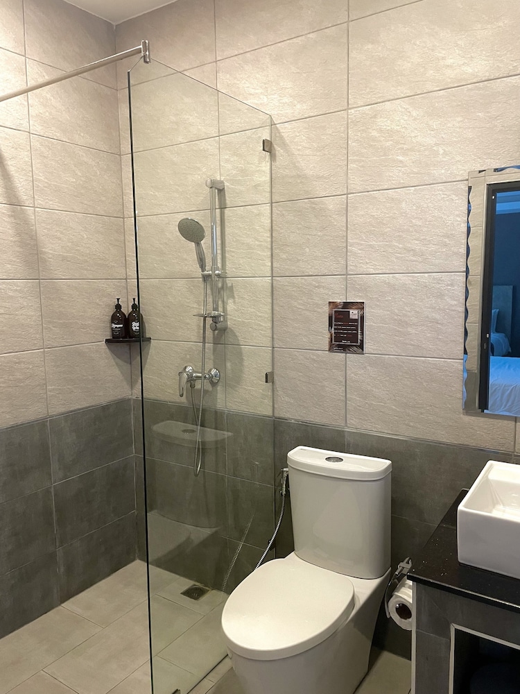 Hideaway Resort 30/32