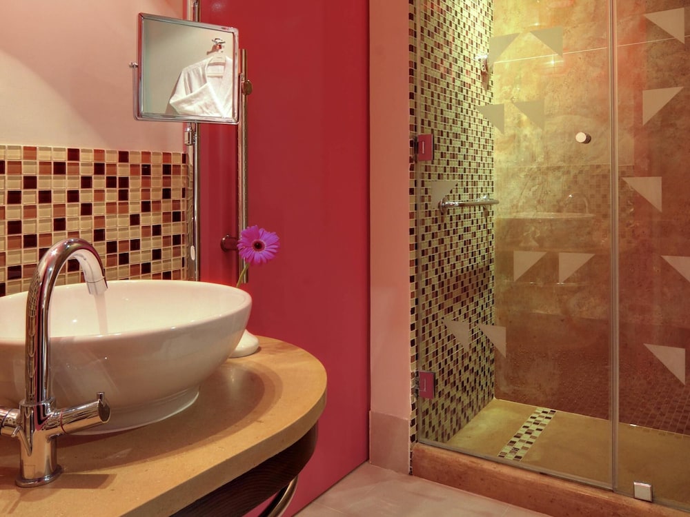 غرفة قياسية بسريرين منفصلين بإطلالة على الحديقة، Mercure Hurghada 7/7