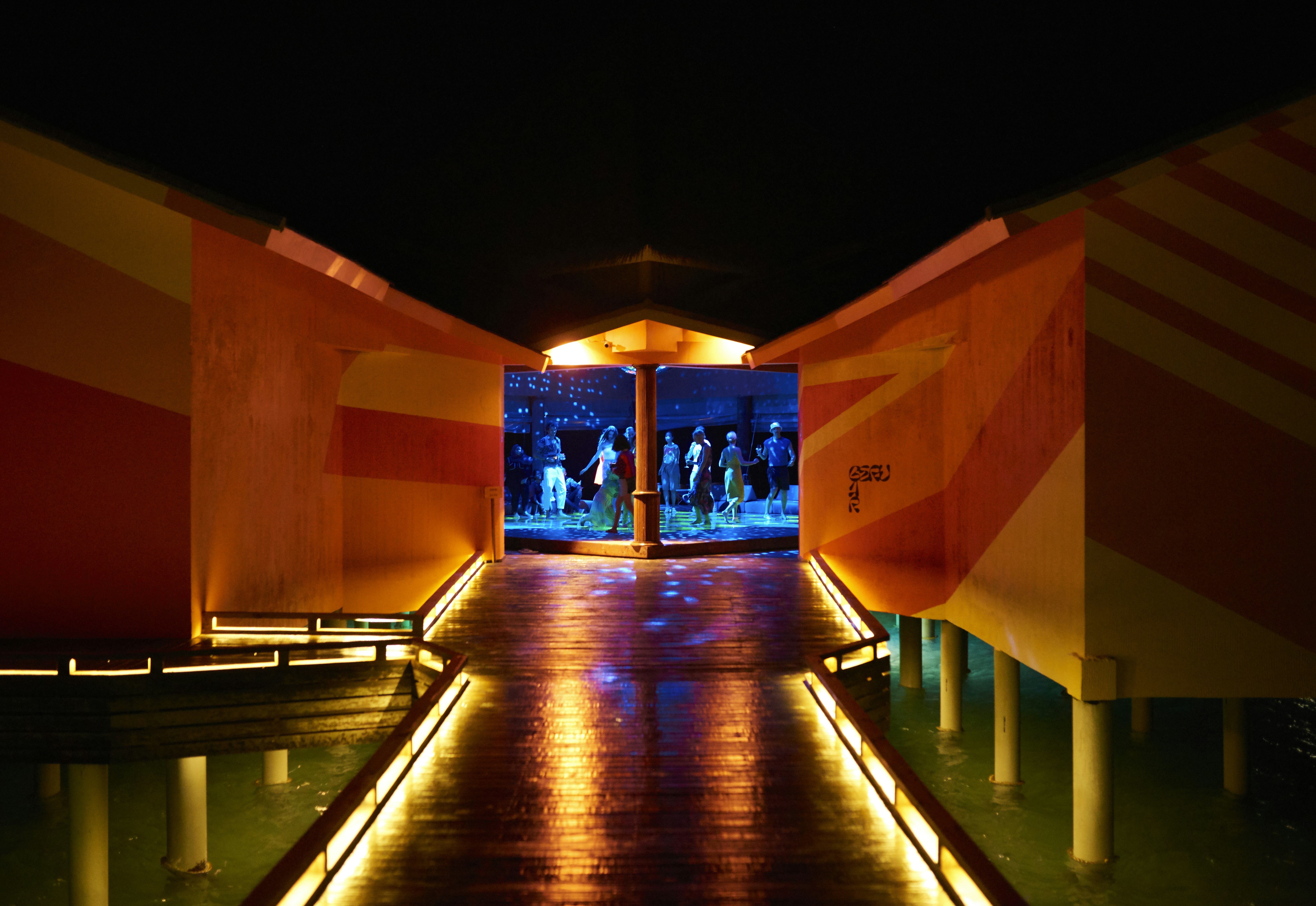 The Standard Huruvalhi Maldives 5/37
