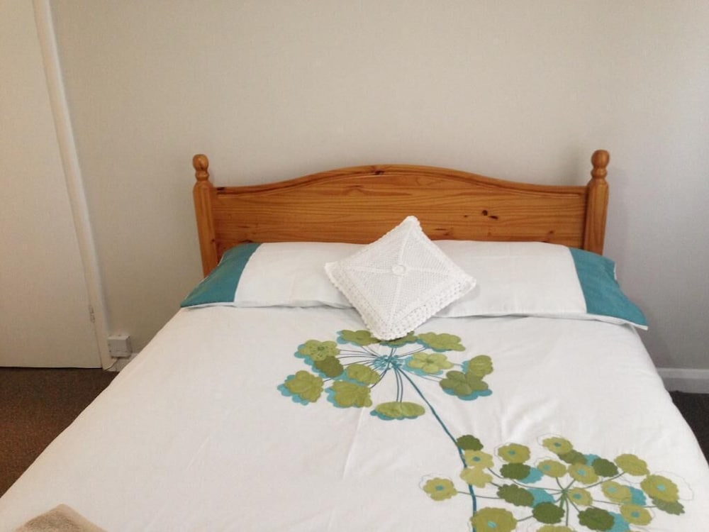 Apple House Guest House Heathrow Airport 8/31