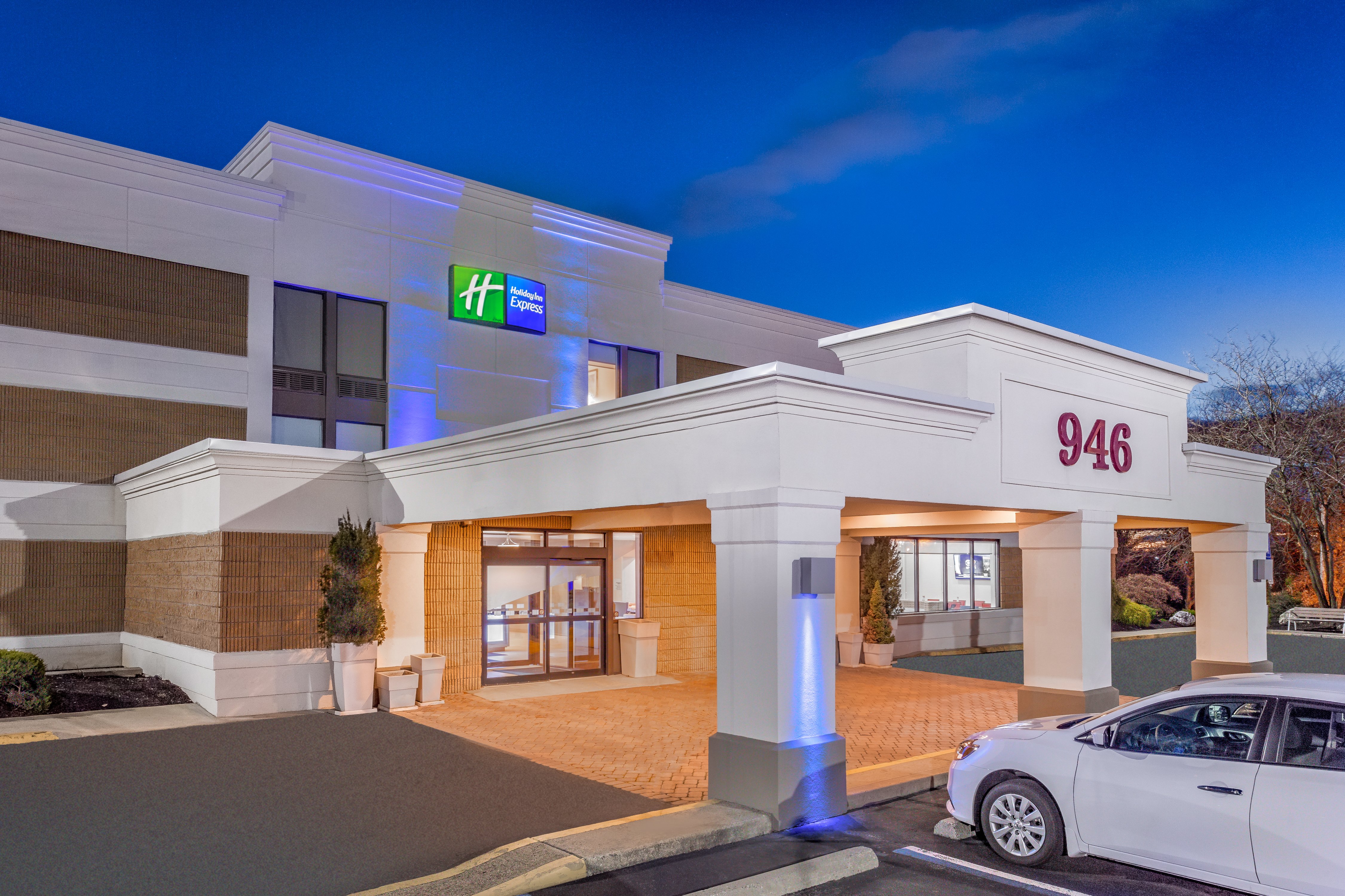 Holiday Inn Express Ramsey-Mahwah 11/12