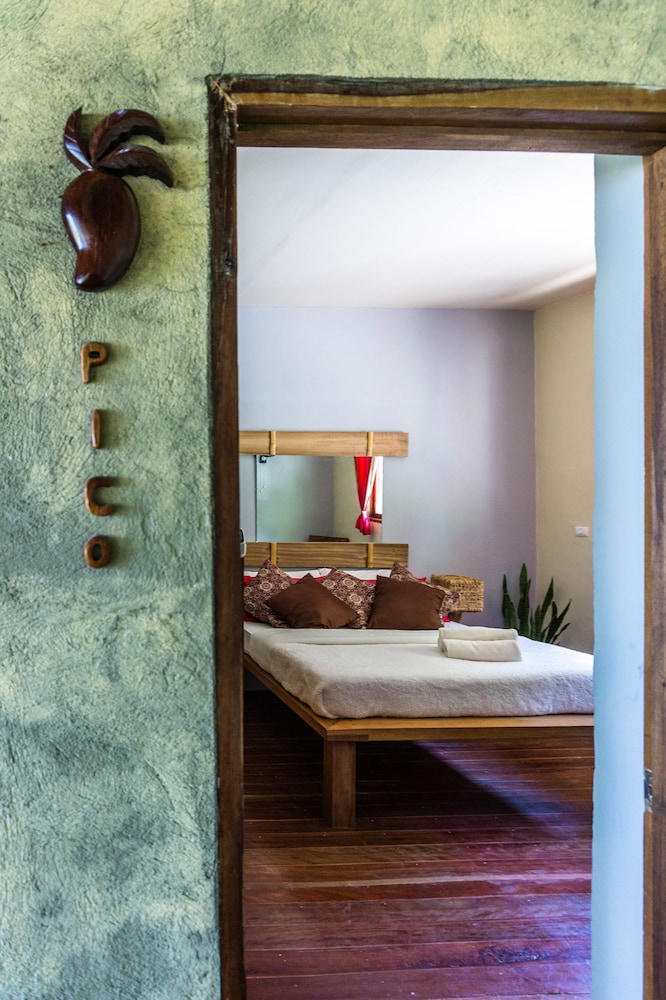 Bluemango Rooms & Villas 30/50