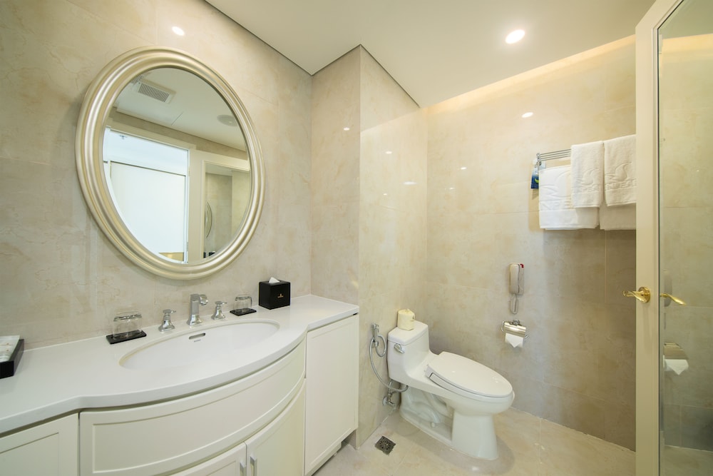 Melia Vinpearl Da Nang Riverfront 26/81
