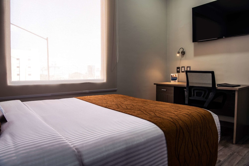 Comfort Inn Irapuato, GUA 19/43