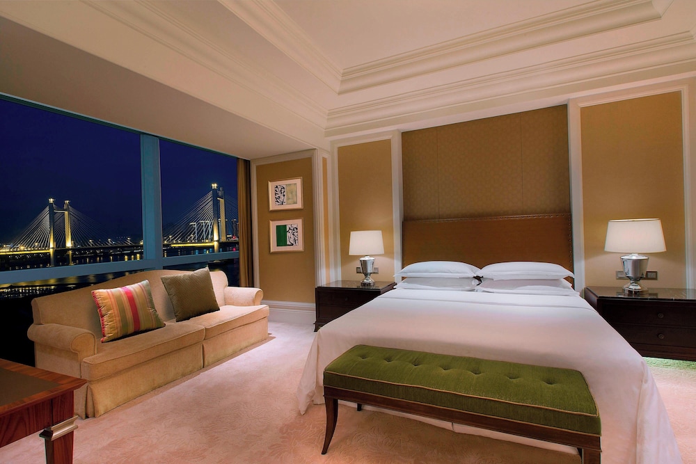 غرفة ديلوكس بسرير كينج، Sheraton Fuzhou Hotel 2/3