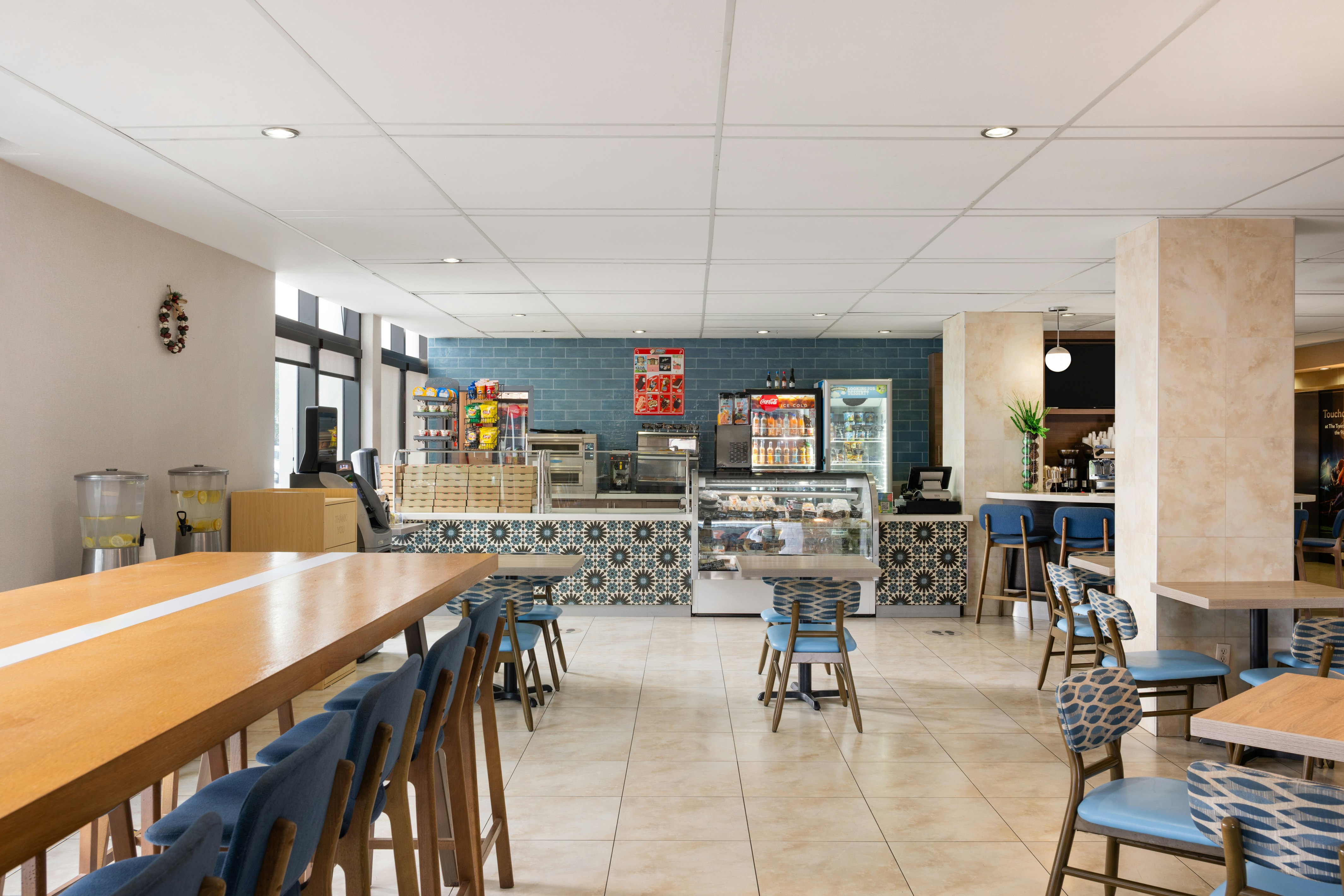 Restaurant-cafeteria