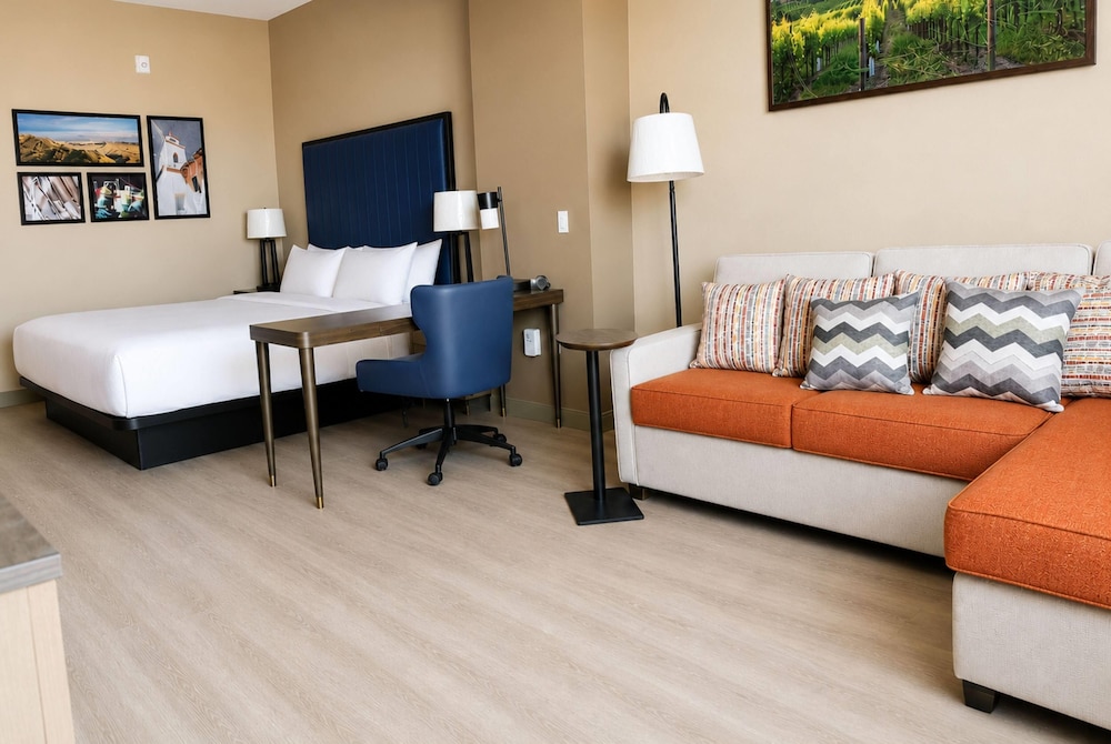 La Quinta Inn & Suites by Wyndham Tracy 36/53