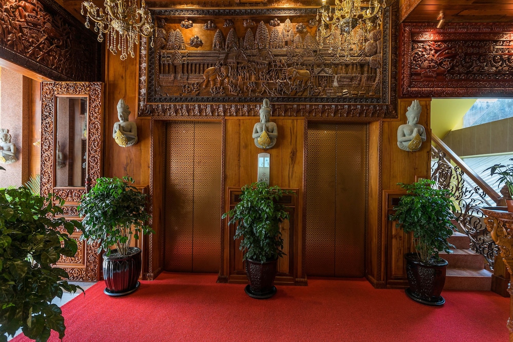 Okay Palace Hotel 4/50